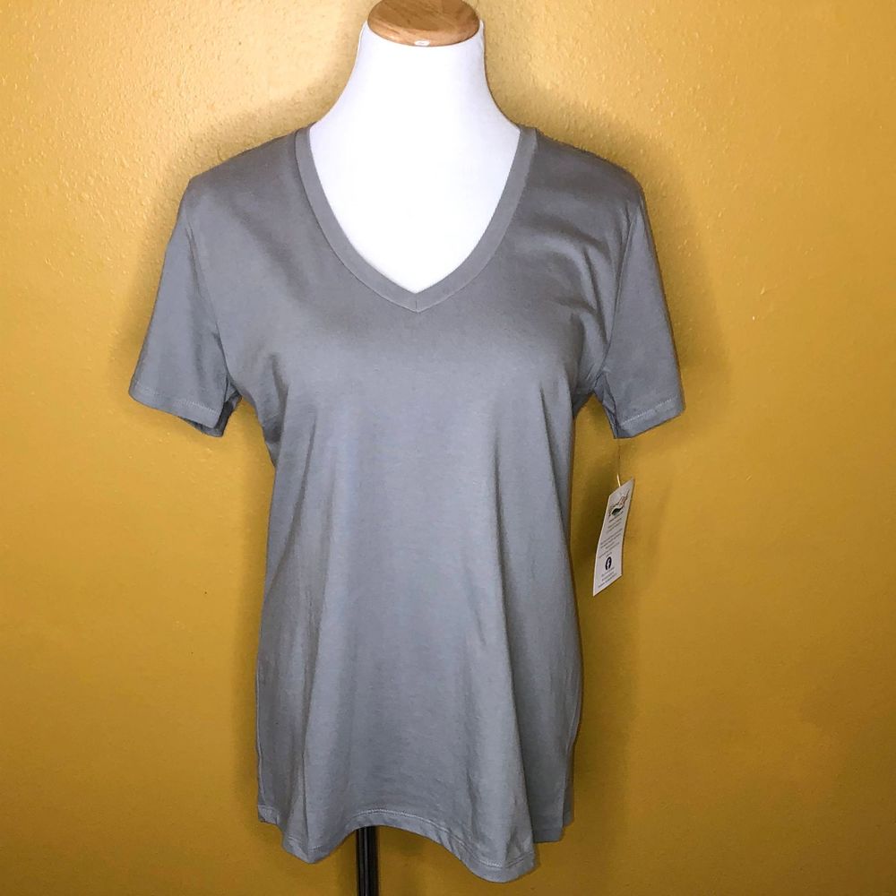 Good Life V-Neck Gray Short Sleeve Shirt